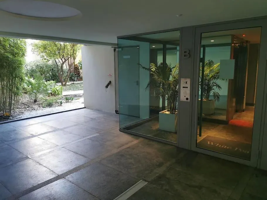 Centre Juan Les Pins 2P White Pearl Garage Apartment